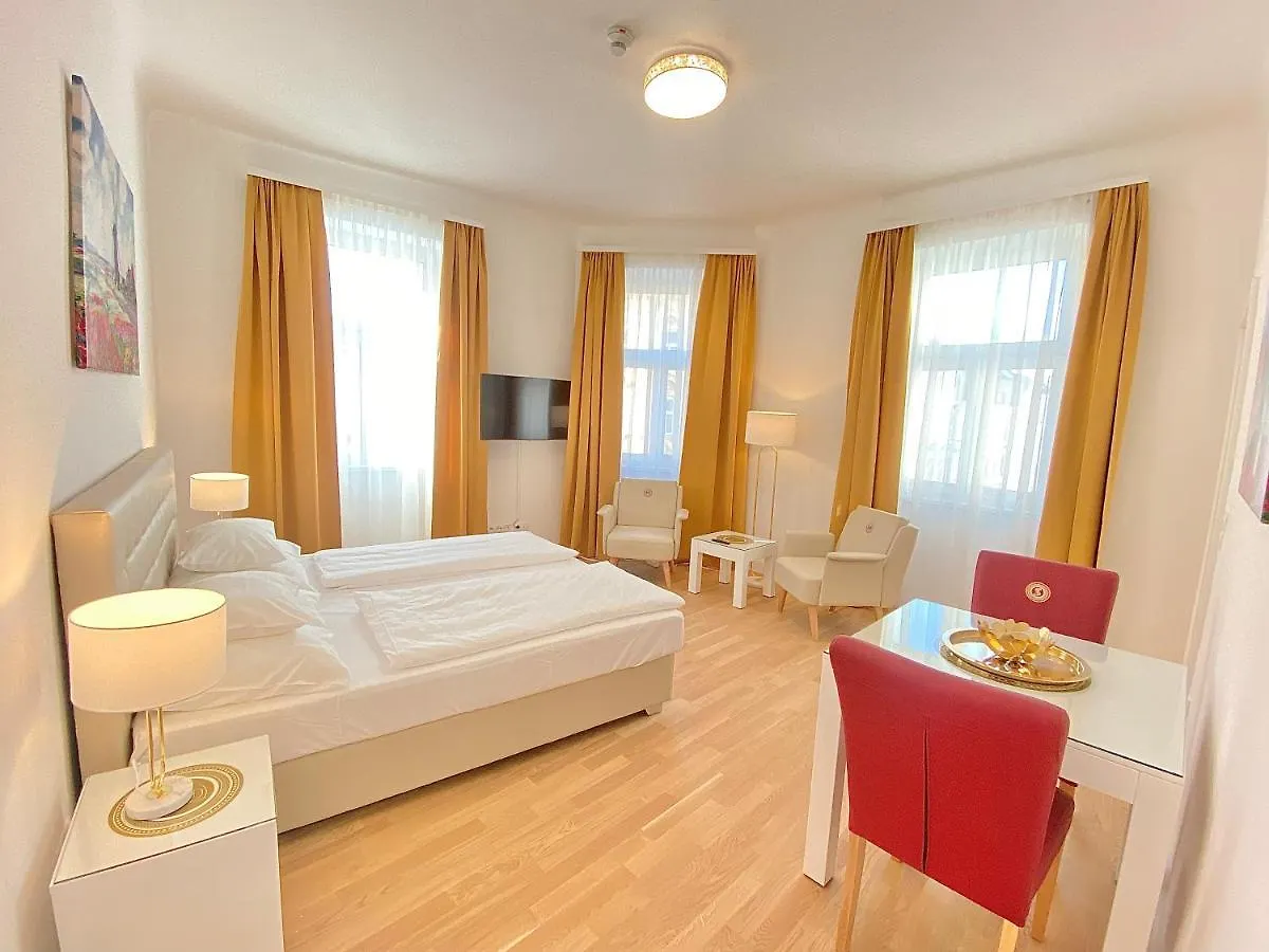 Steiner Residences Vienna Reumannplatz Apartament