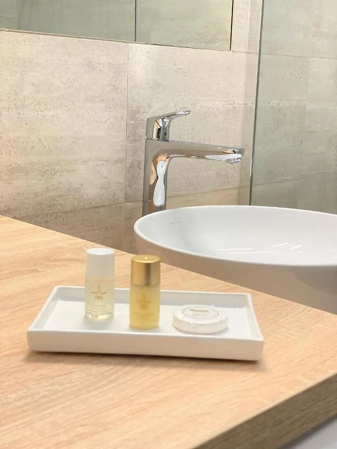Steiner Residences Vienna Reumannplatz Apartament